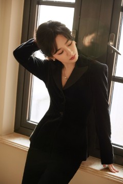 离婚后，霸总天天想娶我